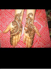 Mehndi Services at your doorstep