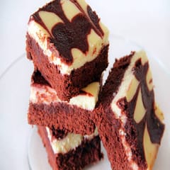 Red Velvet Brownies Vegan /Gluten Free Tea cake 9 for Kids,Birthday Party,Special Occassion,Party & Event