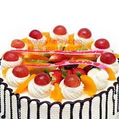 Dutch Chocolate With Fry Fruits Egg Less Round Shape Cake For Any Occasion,Party & Events Celebration