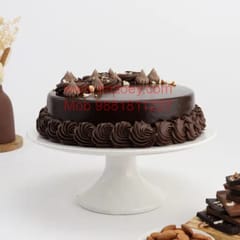 Crunchy Choco Chips Egg Less Round Shape Cake For Any Occasion,Party & Events Celebration