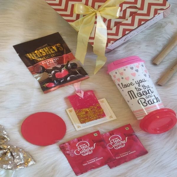 Valentine"s Mini Goodies Bag 1-Valentine"s Sipper & Coffee Cup,1 pack Hershey's Dark Chocolate,1 Fragrant Bar,2 Tea sachets,A Designer Coaster,Personalized Gift Card For Festive gift