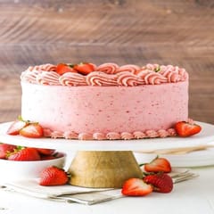 Classic Fresh Strawberry Butter Cream Cake(Design as per availability)